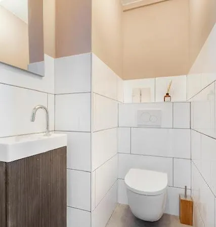 Nocleg ze śniadaniem Resident Moose 5*